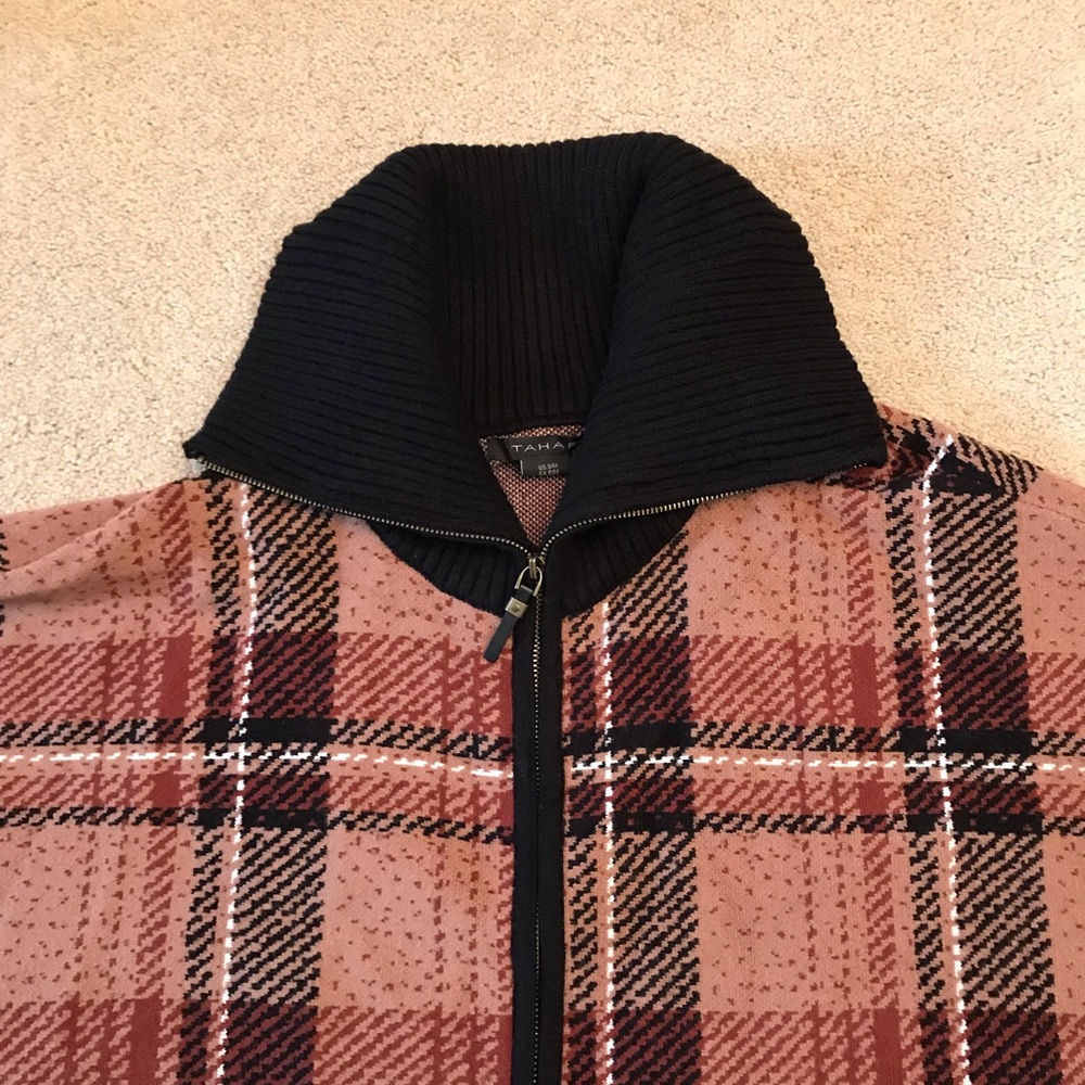 Tahari Brown Plaid Sweater Poncho Zip Up Small Medium Heavyweight Knit Pockets - Picture 2 of 10
